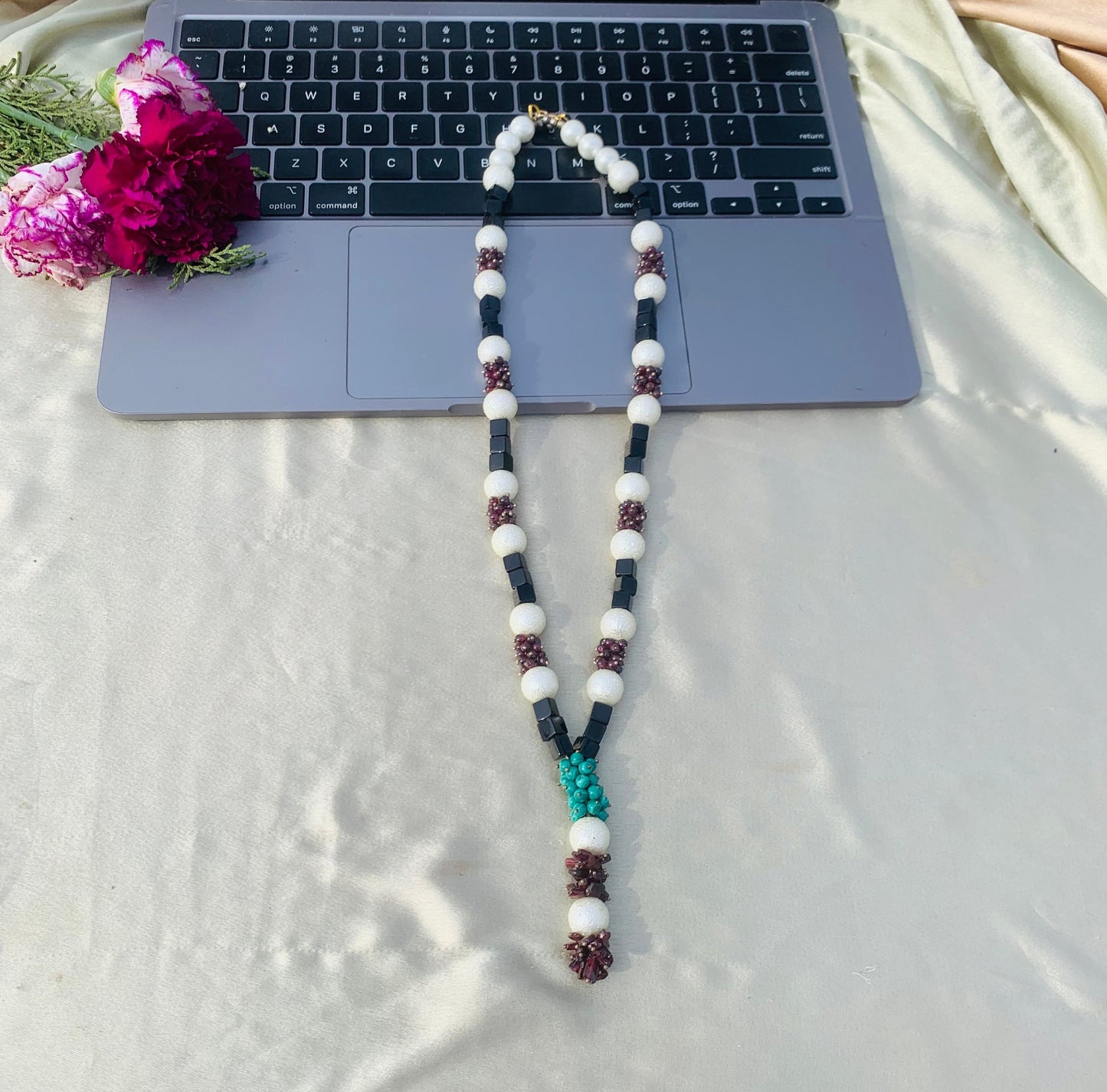 Pearl Zoned Garnet Necklace