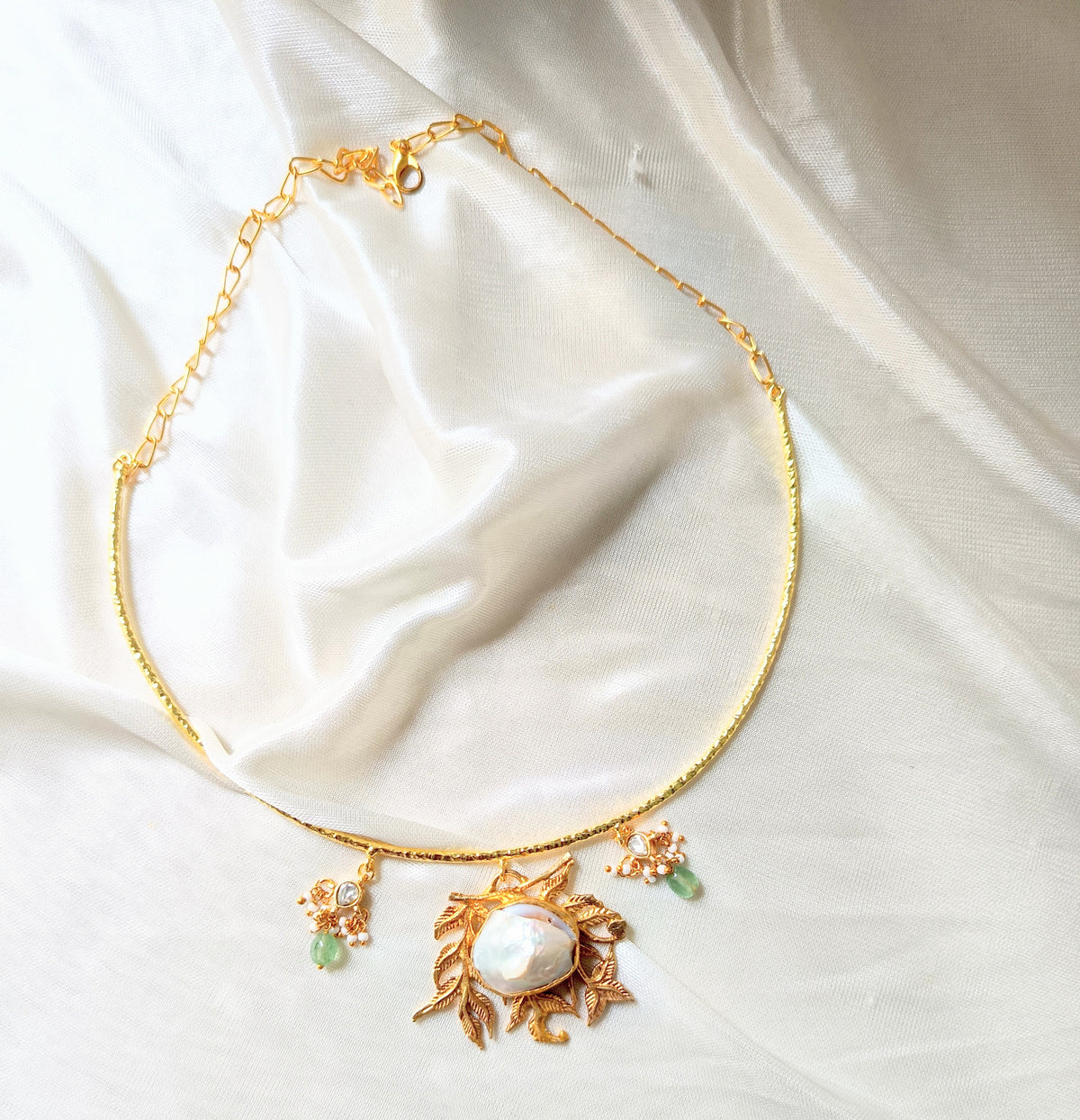 Designer Gold Hasli with Pearl Pendant & Green Beaded Earrings