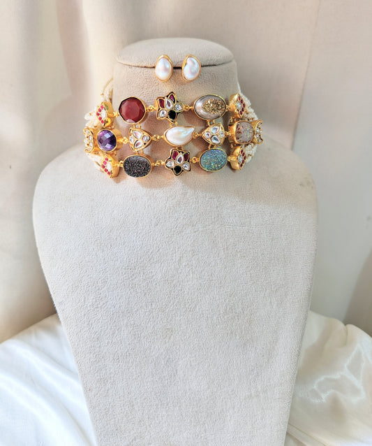 Vintage-Inspired Statement Choker with Earrings