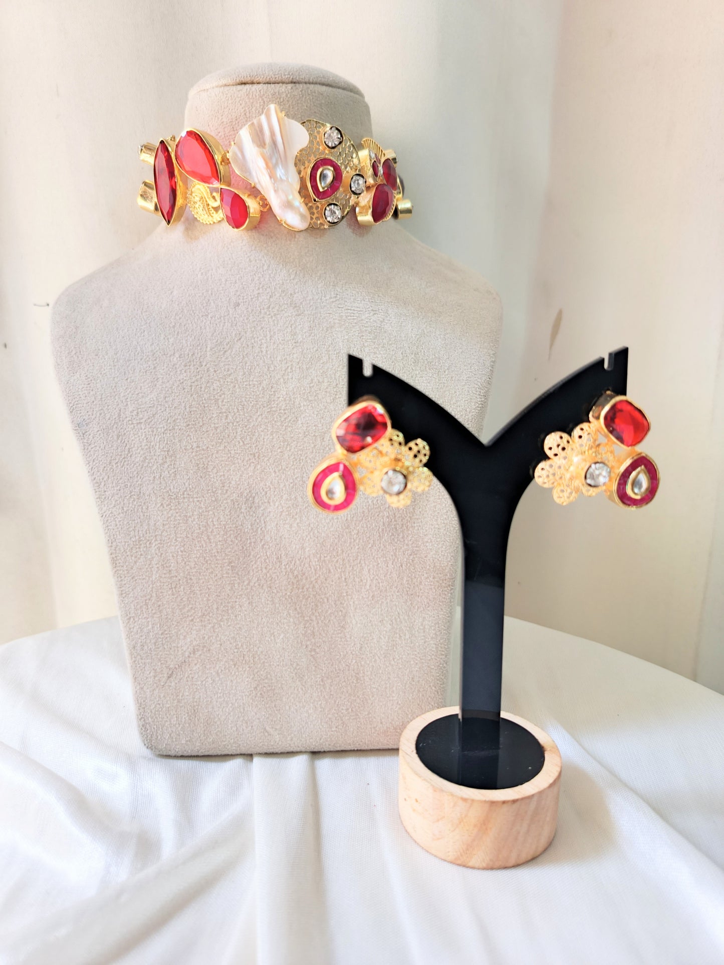 Luxury Ruby-Tone Statement Necklace Set with Baroque Pearl & Earrings