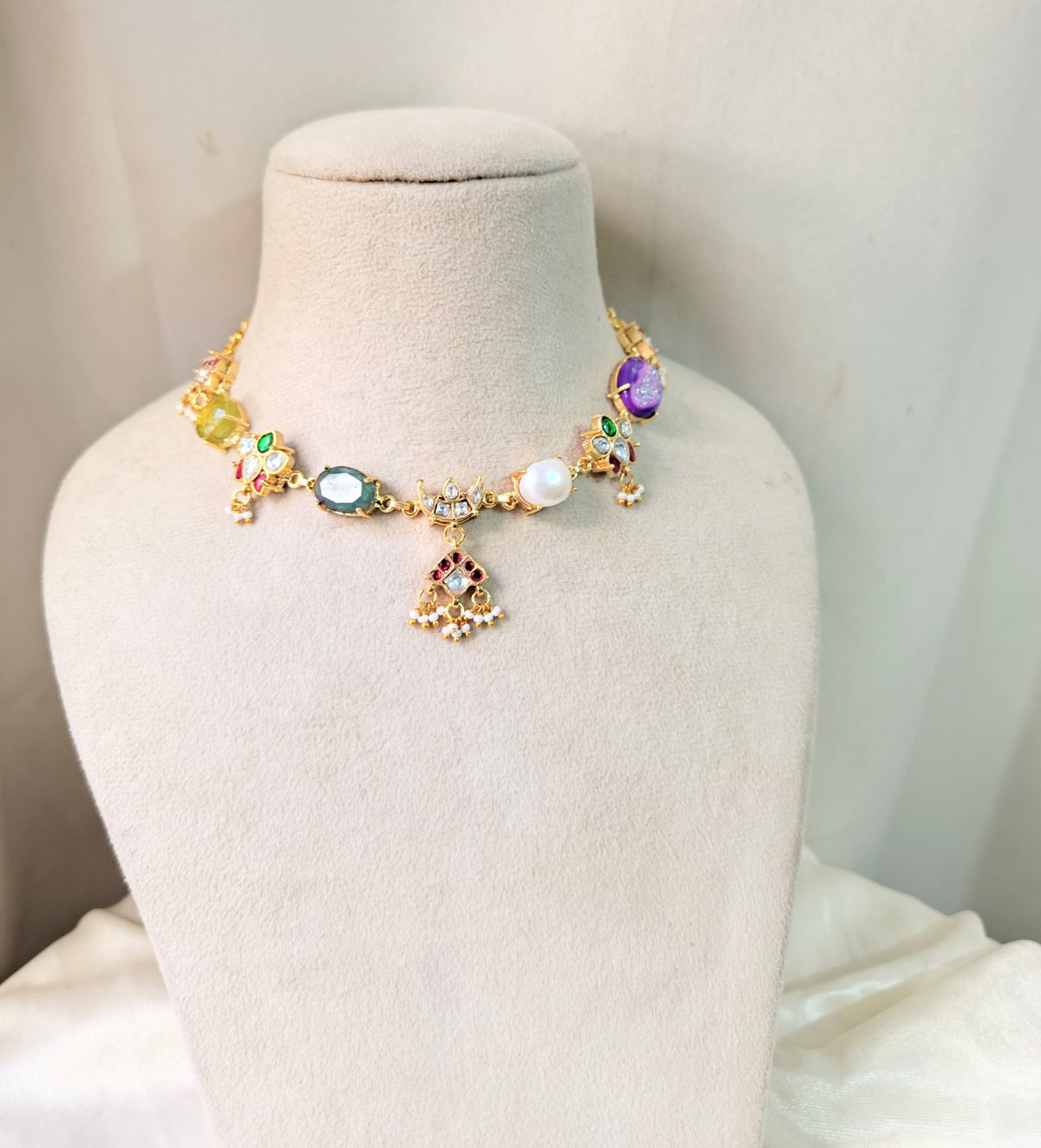 Multicolor Gold-Plated Traditional Choker Set