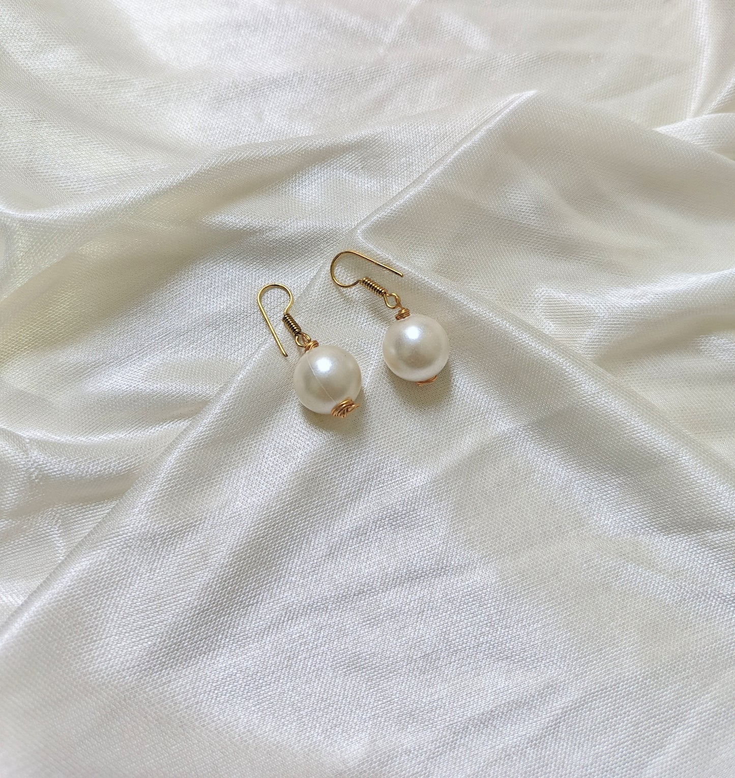 Minimalist Pearl Necklace & Earring Set in Gold Finish