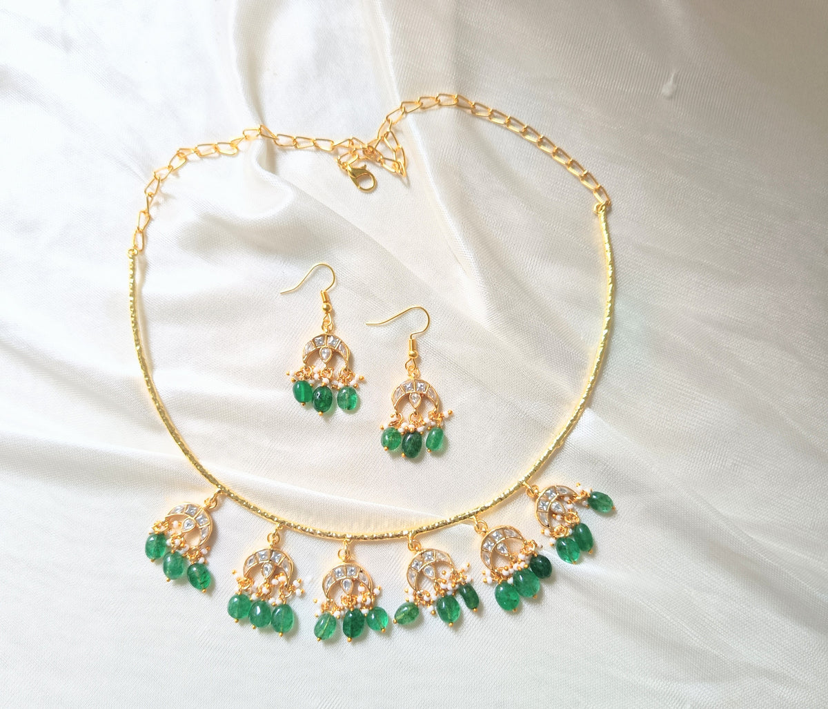 Royal Green Beaded Hasli Necklace Set with Earrings