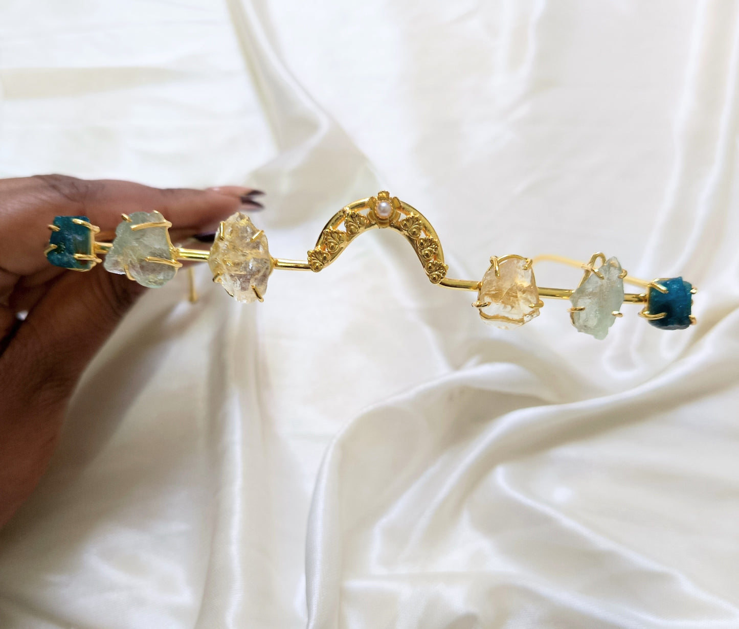Luxury Raw Gemstone Facelet