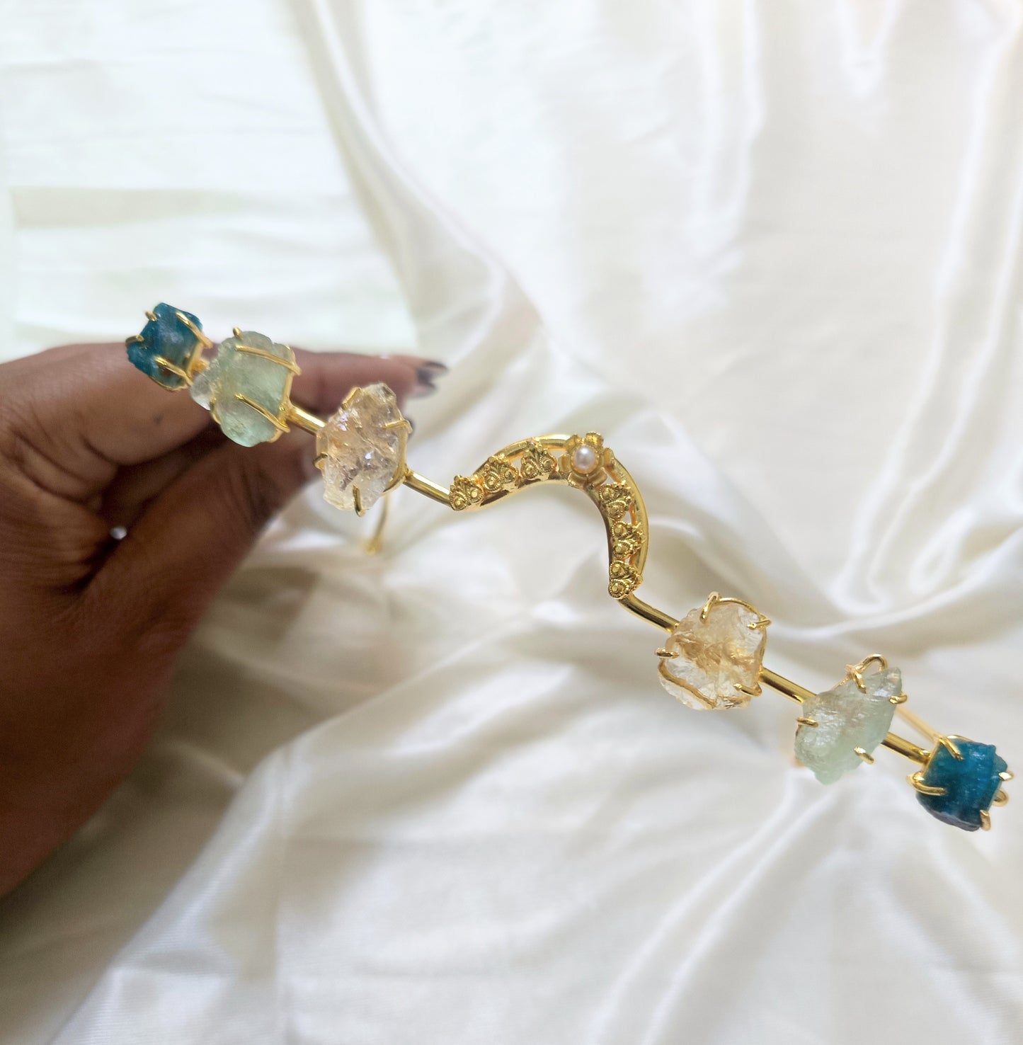 Luxury Raw Gemstone Facelet