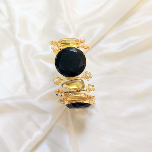 Black Onyx Stone & Pearl Handcuff