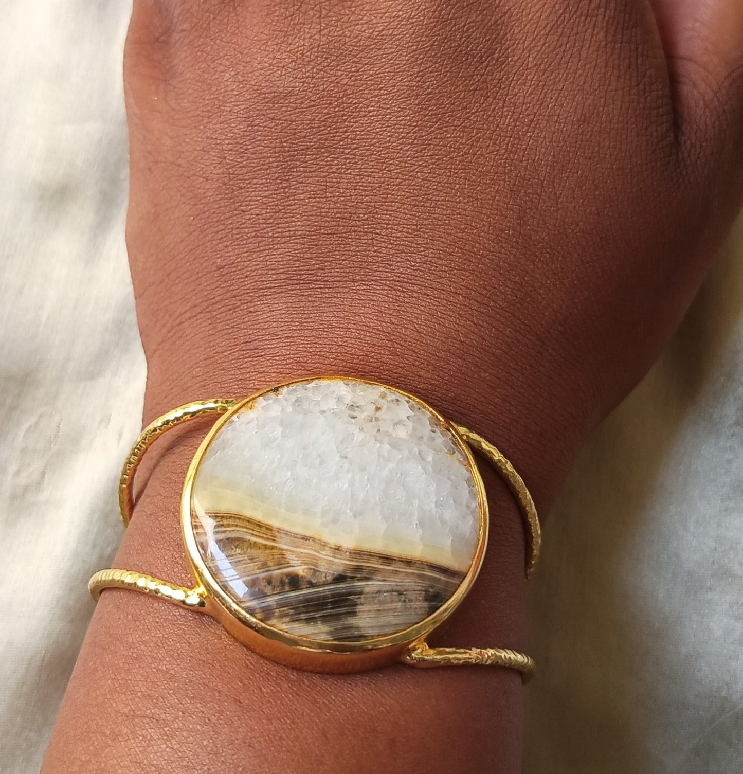 Luxury Raw Aagte Hancuff