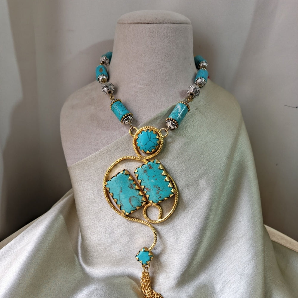 Twist Of Turquoise  Necklace