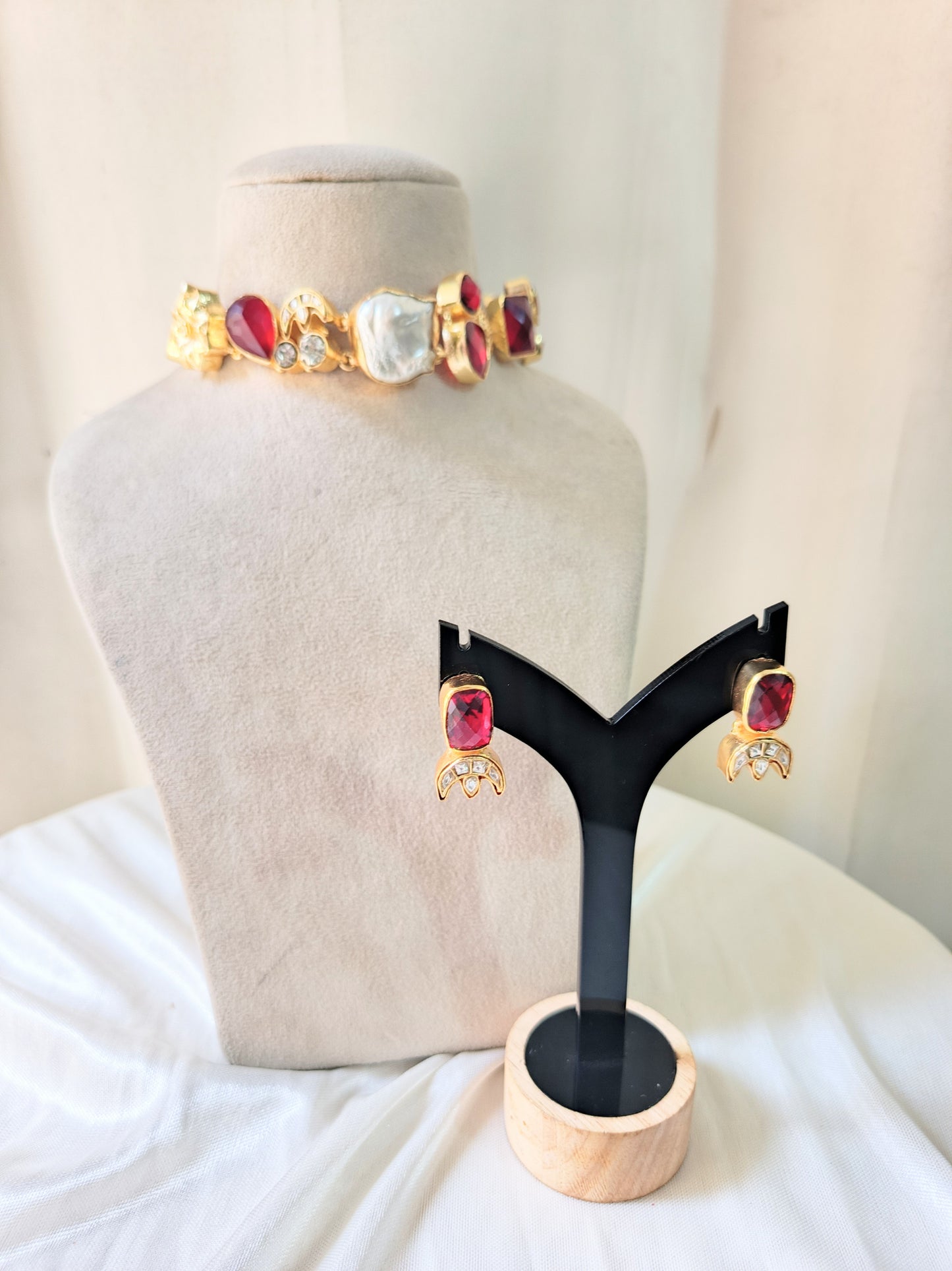 Elegant Ruby & Pearl Designer Necklace Set