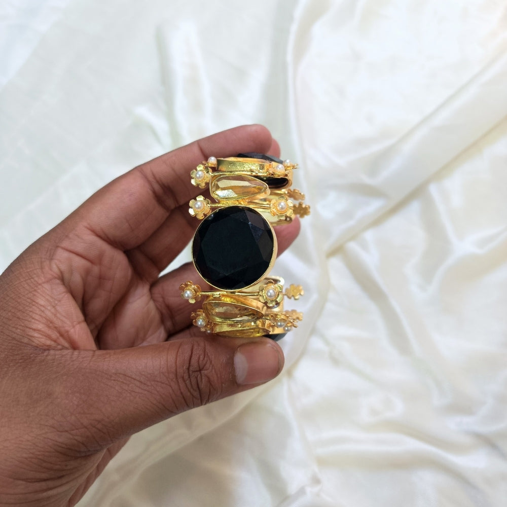 Black Onyx Stone & Pearl Handcuff