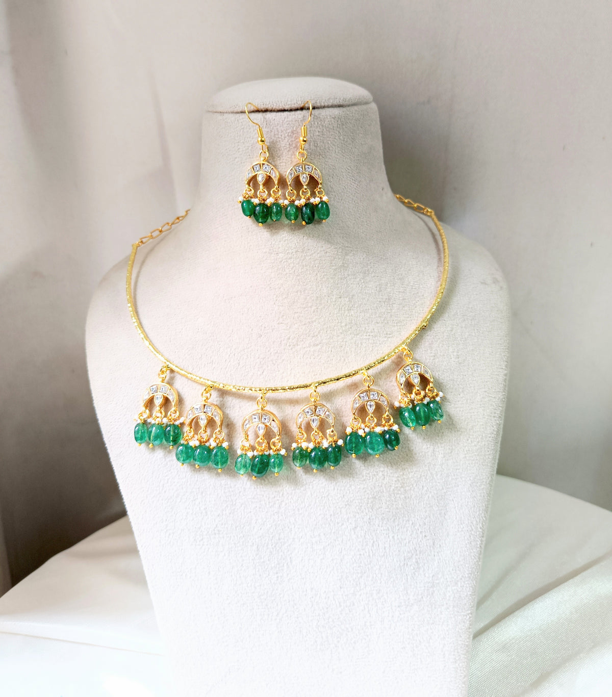Royal Green Beaded Hasli Necklace Set with Earrings