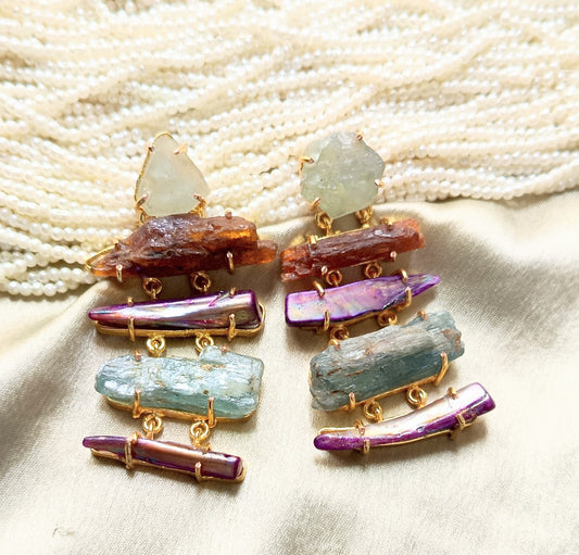 Raw Stones With Pearl Earring
