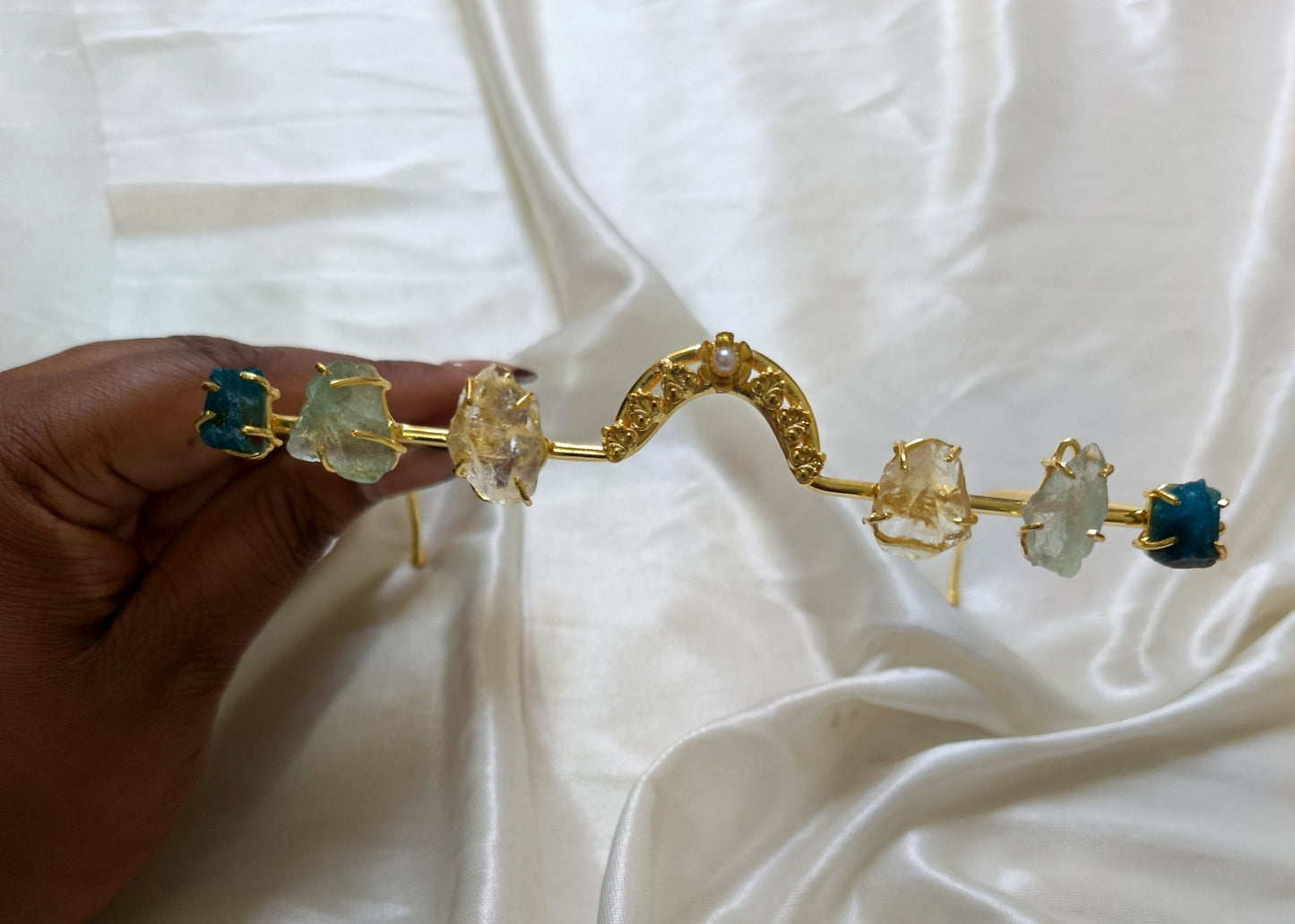 Luxury Raw Gemstone Facelet