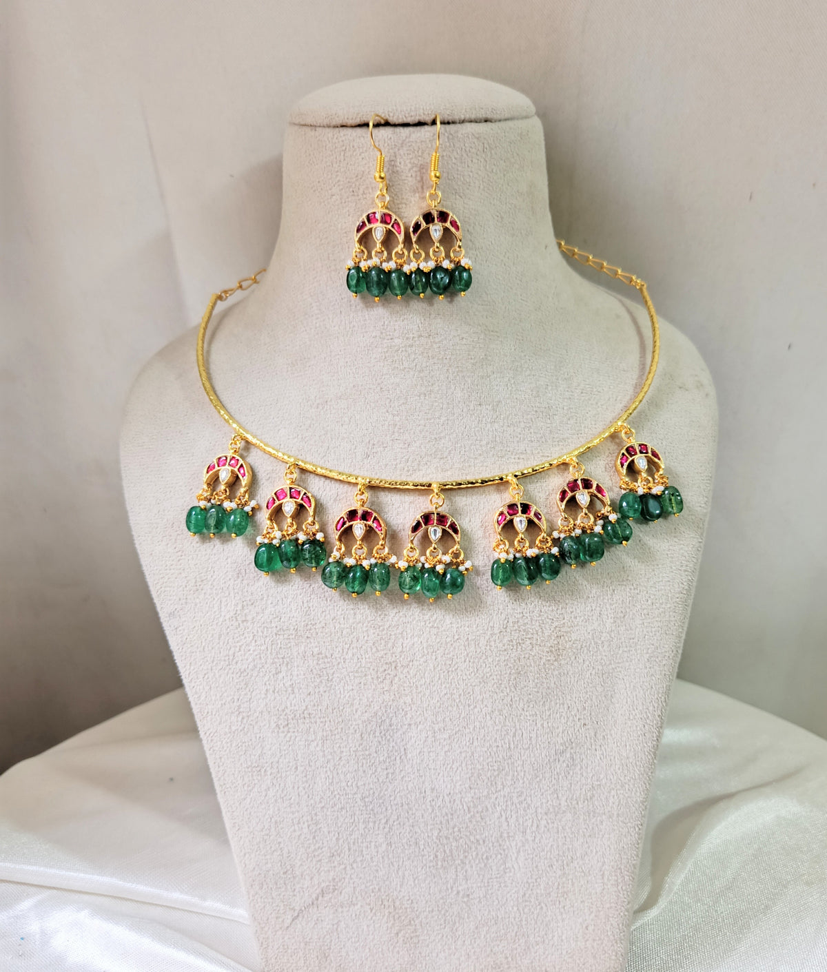 Royal Green Beaded Hasli Necklace Set with Earrings