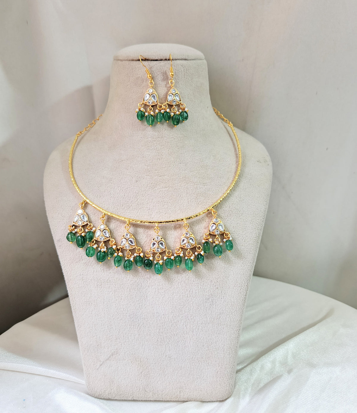 Royal Green Beaded Hasli Necklace Set with Earrings