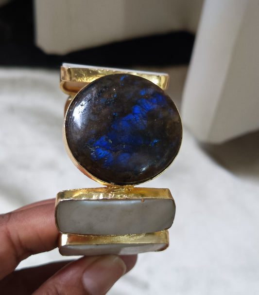 Spectrolite Pearl Handcuff