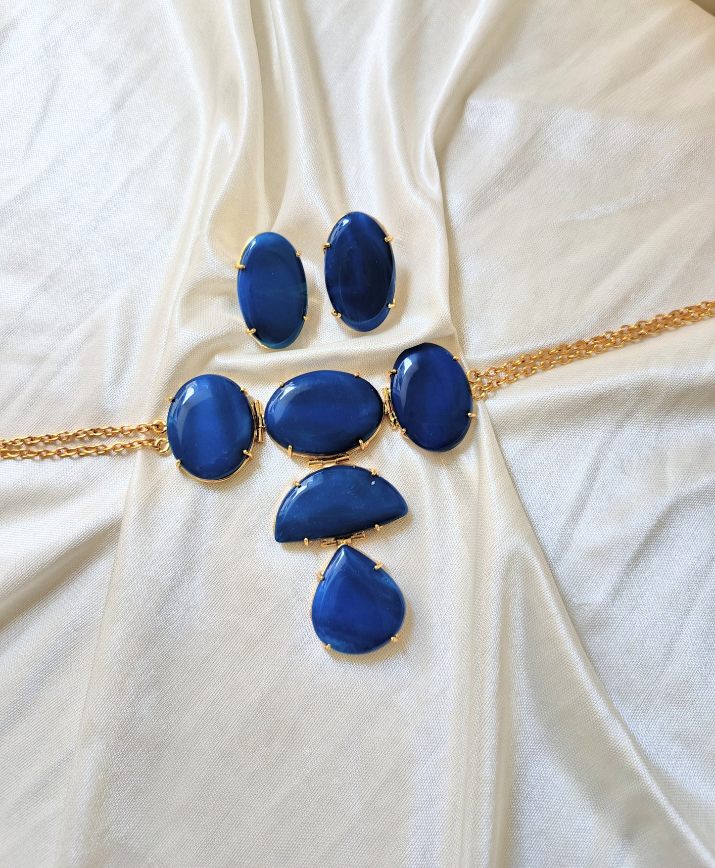 Ocean Blue Glam Necklace with Earrings