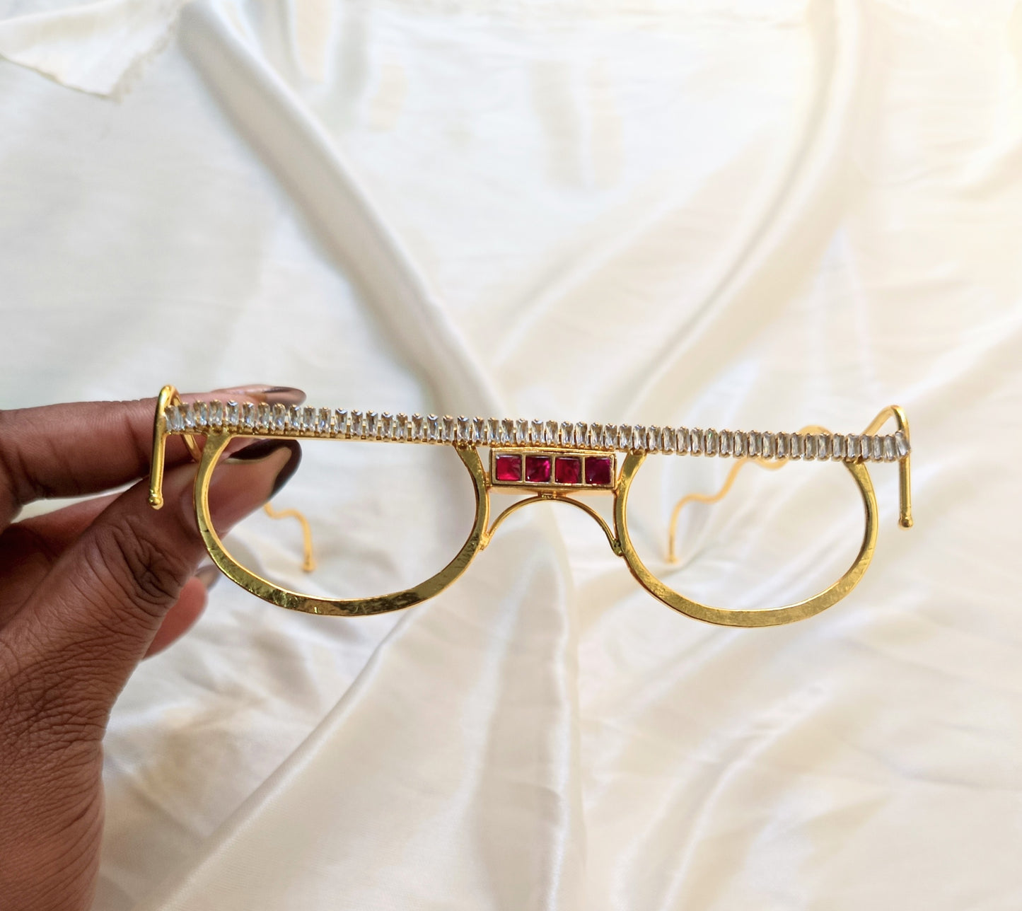 Handcrafted Indian Facelet