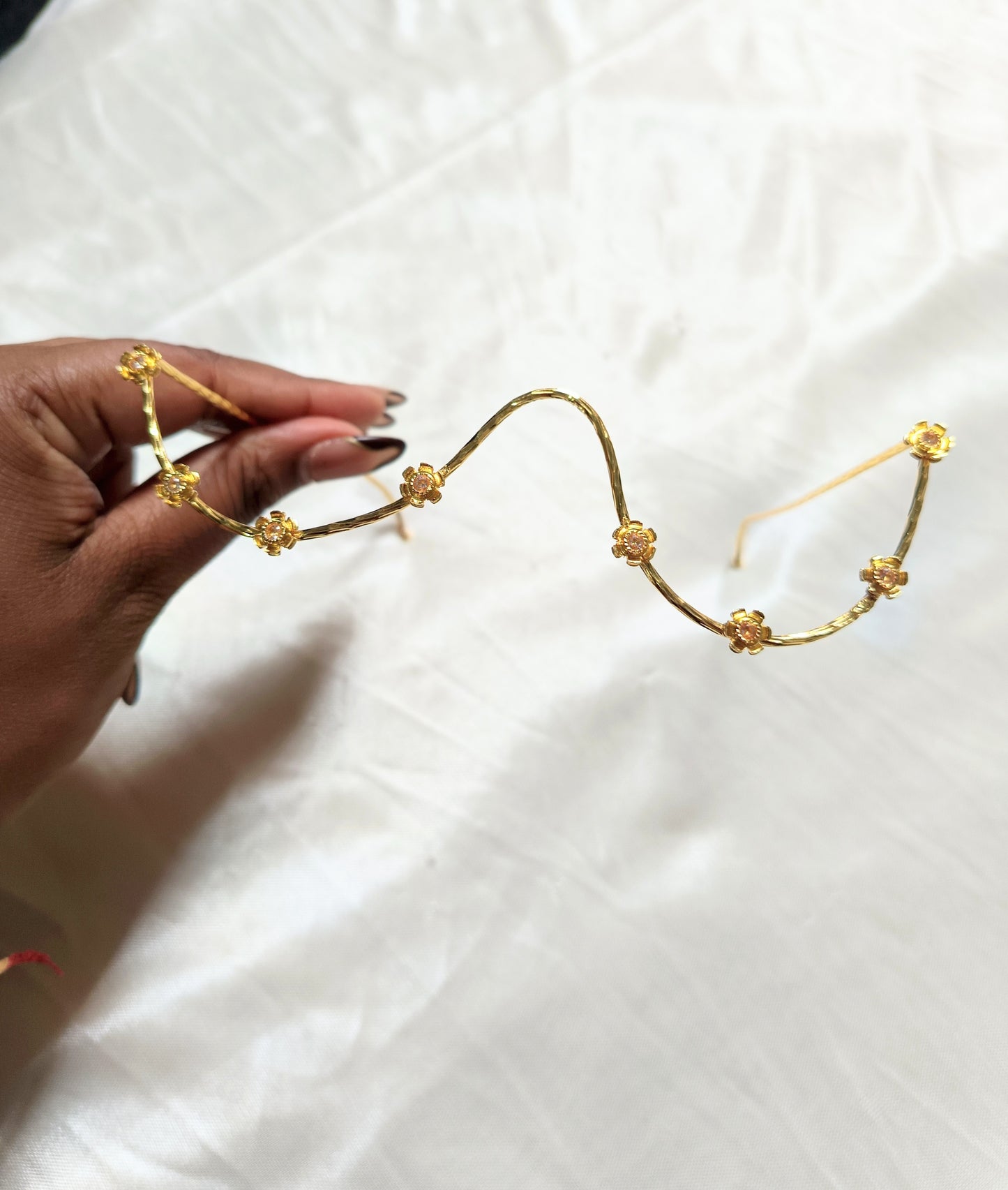 Gold Floral Facelet