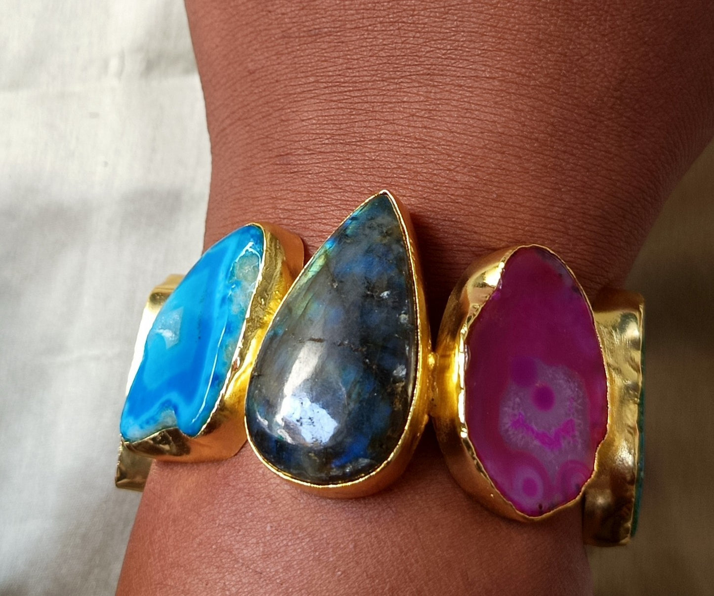 Aagte & Labradorite Handcuff