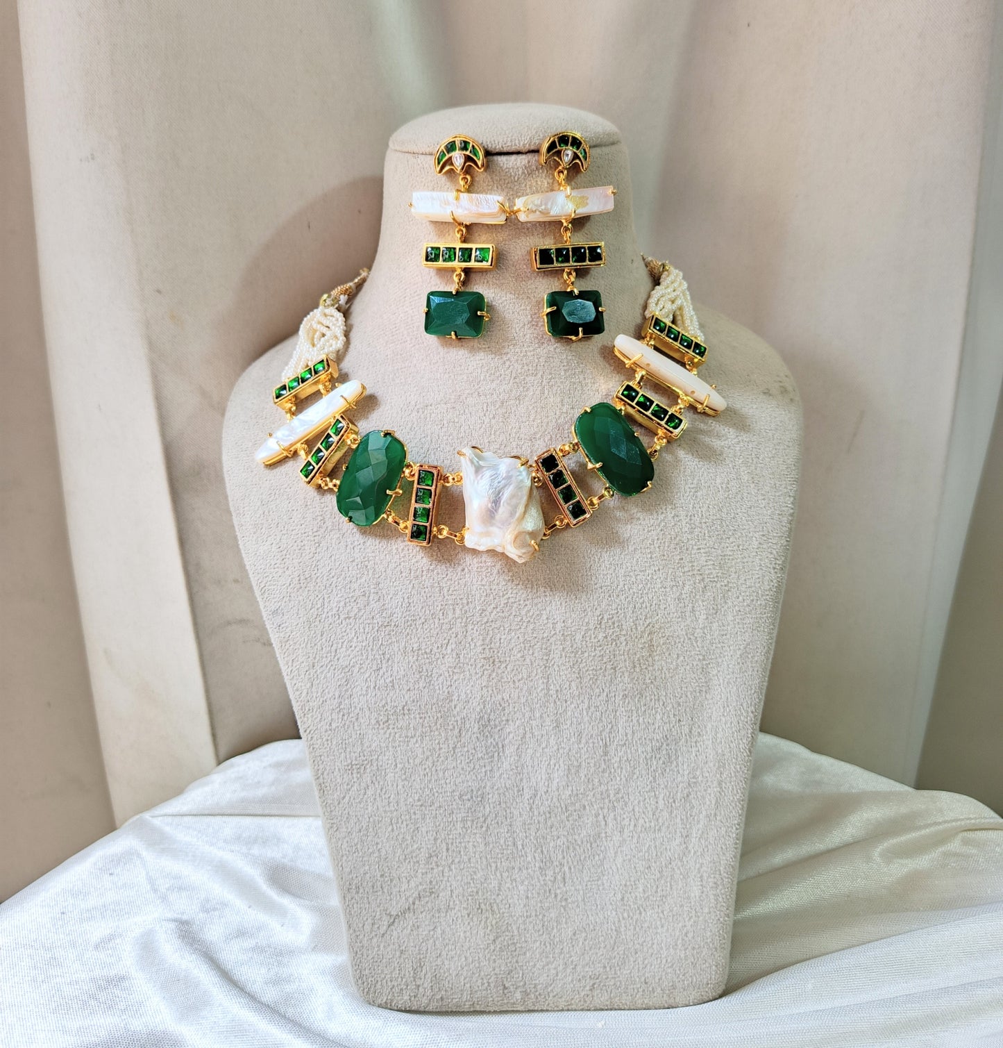 Emerald Pearl Luxe Statement Necklace Set