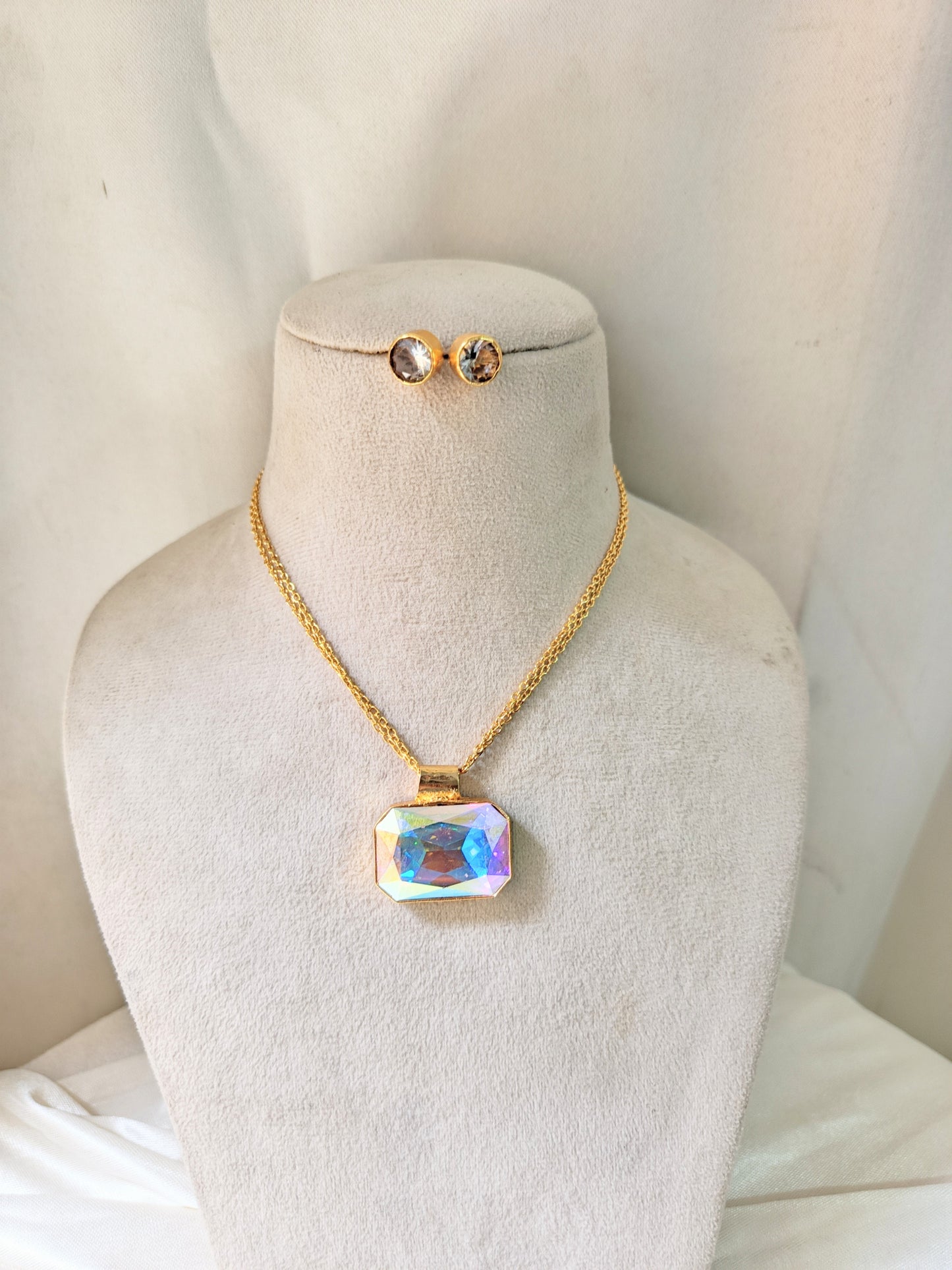 Aurora Crystal Pendant Set with Stud Earrings