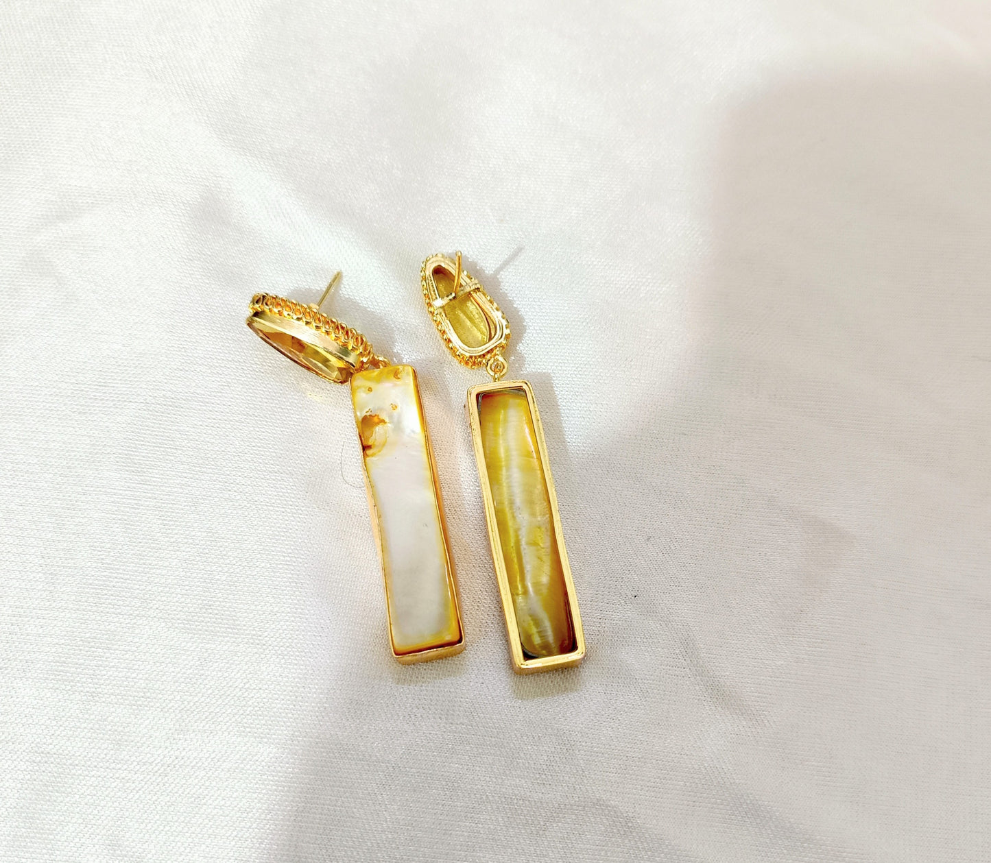 Elegant Gold Finish Rectangle Drop Earring