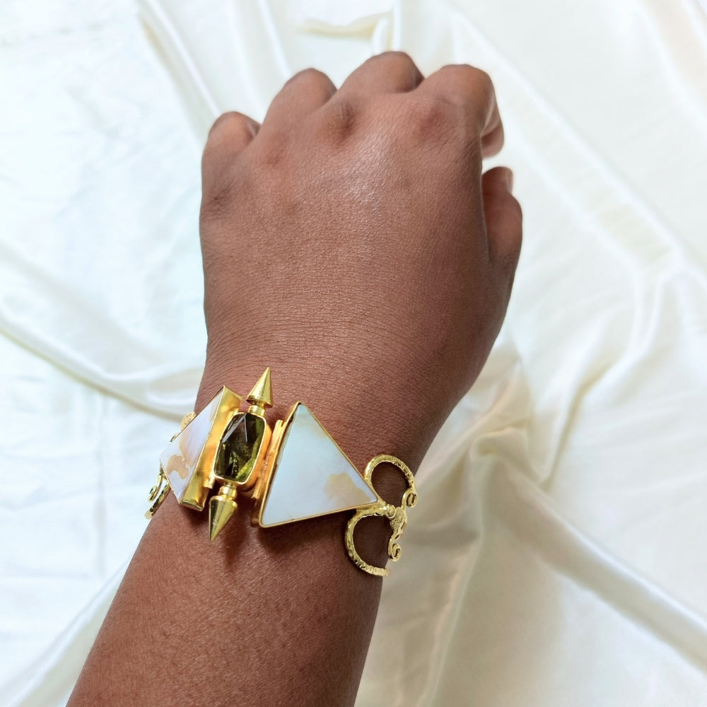Geometric stone with Pearl Statement Handcuff