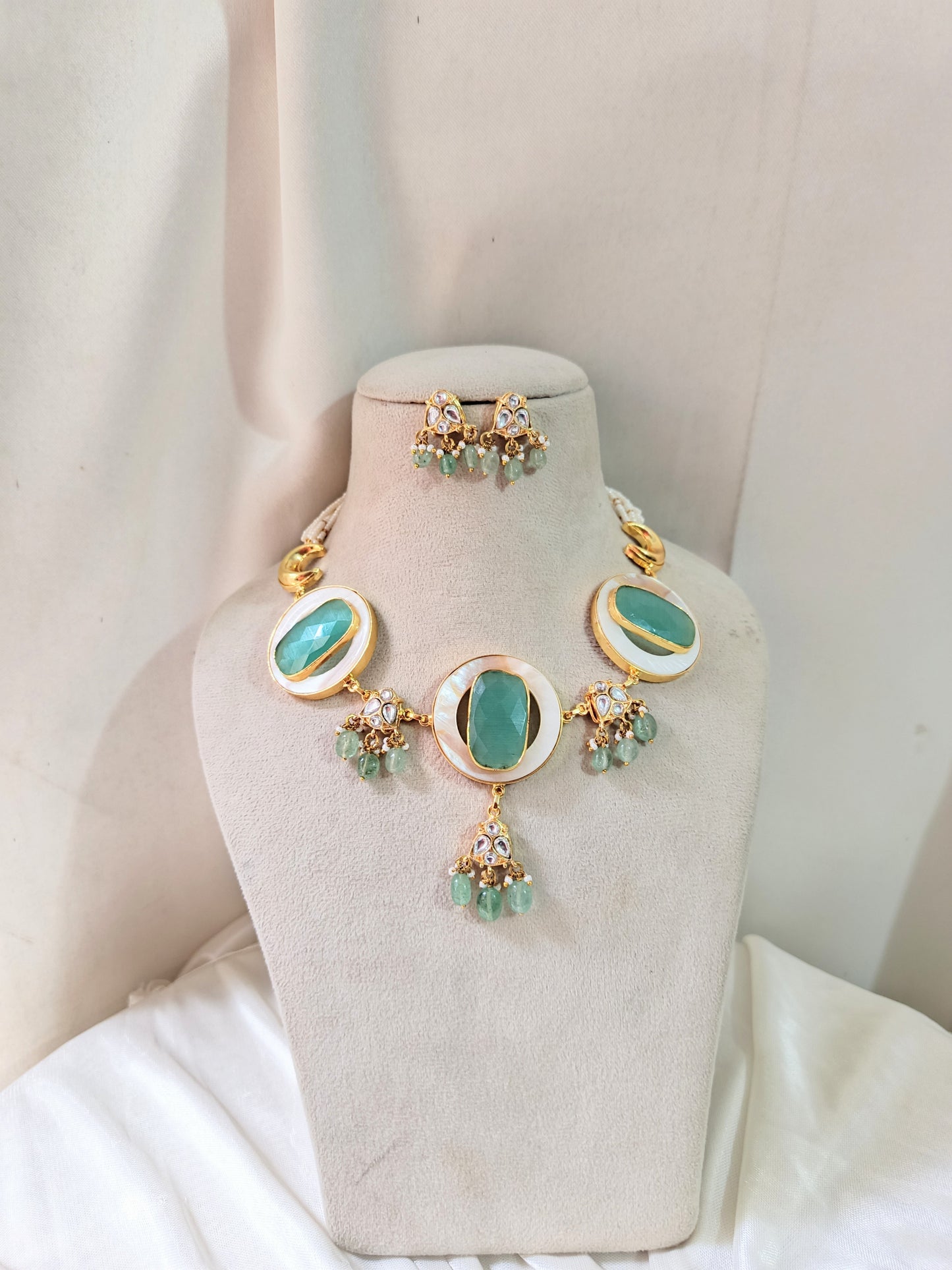 Emerald Aqua Mother-of-Pearl Statement Necklace Set