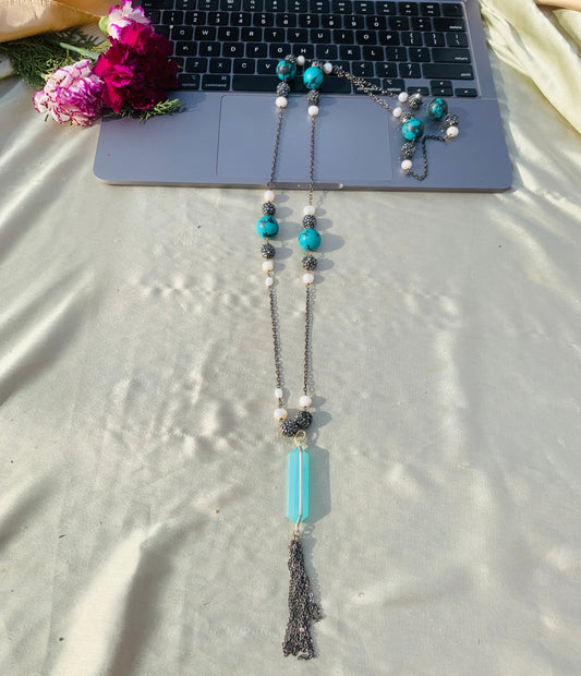 String Of Turquoise Beaded Necklace