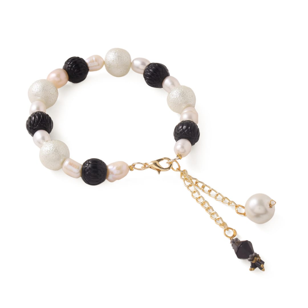 Megberry Essentials for Men White Howlite & Gold beaded bracelet